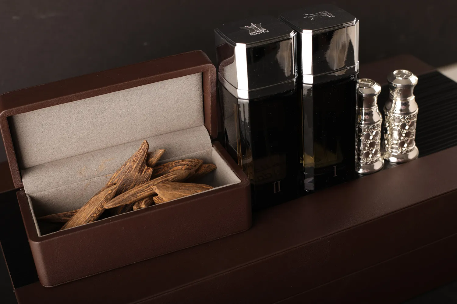 Arabian Oud Amwaj Big Bag gavesæt 4 sprays + oud
