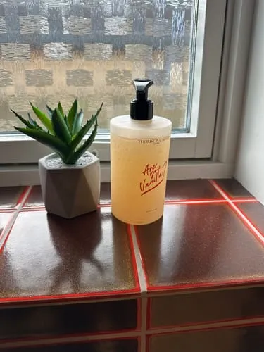 Rouge Avenue Are You Vanilla body wash 450ml vanilje