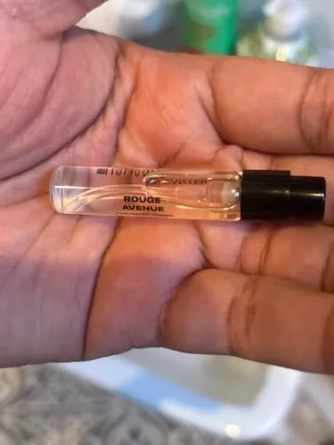 Rouge Avenue Eau de Parfum parfumeprøve 2ml jasmin