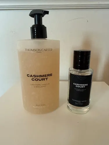 Rouge Avenue Cashmere Court body wash 450ml vanilje