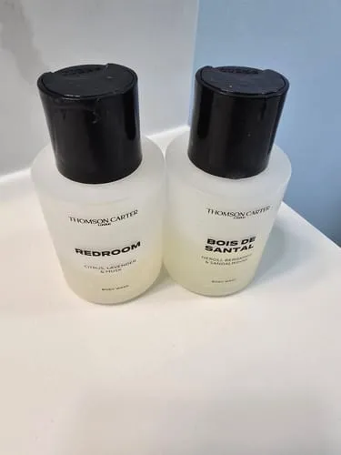 Rouge Avenue Miniature body wash Santal Oud rejse