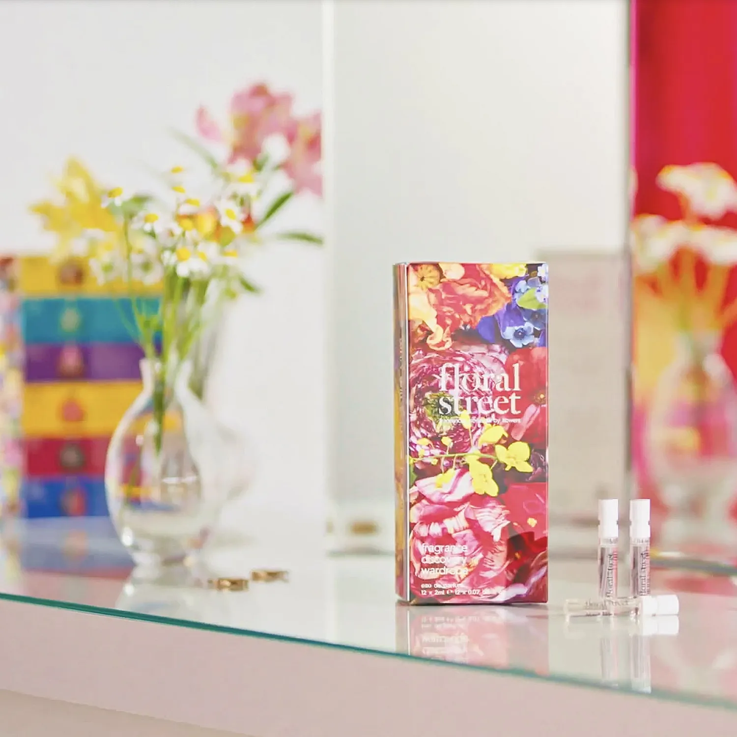 Floral Street Fragrance Discovery Wardrobe Parfumesæt 12x2ml