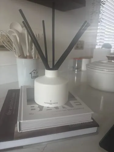Rouge Avenue Lilium Blume reed diffuser duft til hjemmet lilje
