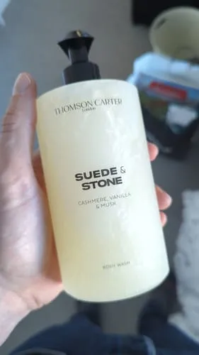 Rouge Avenue Suede Stone body wash 450ml vanilje musk